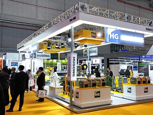 进博会首日沪工意大利CEA展位精彩呈现 进博会首日沪工意大利CEA展位精彩呈现