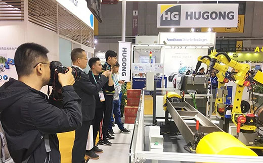 第二届进博会浙江日报拍摄沪工意大利CEA展位 第二届进博会浙江日报拍摄沪工意大利CEA展位